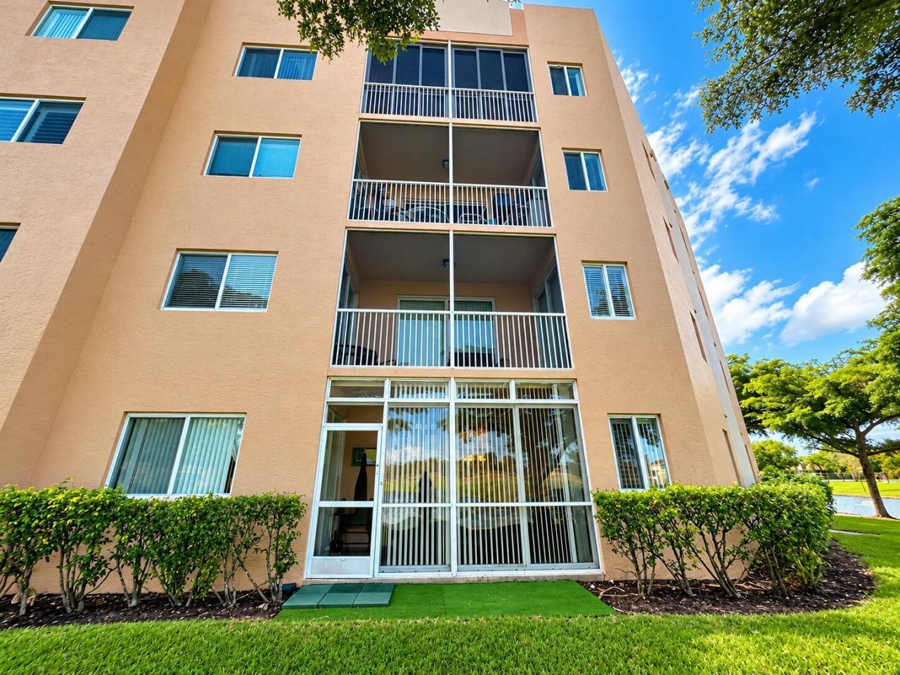 7725 Yardley Drive, Unit 108, Tamarac, FL 33321 Photo