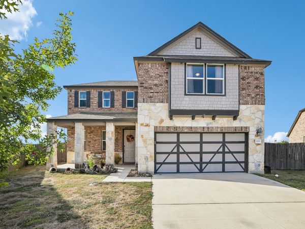 1719 Foxglove CIR , Lockhart, TX 78644