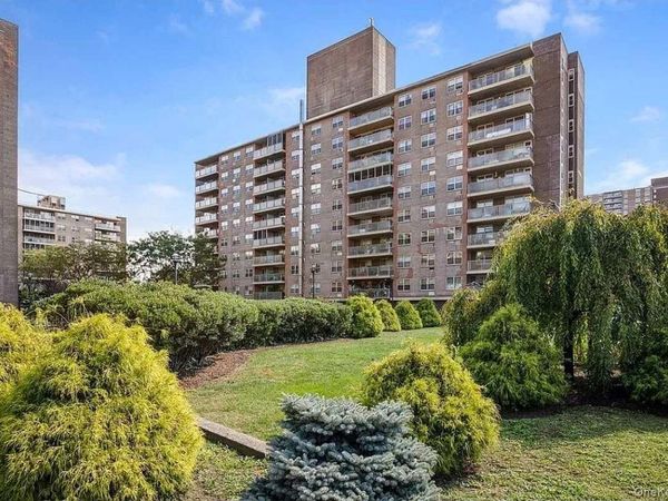 380 cozine Avenue , Unit 2A, Brooklyn, NY 11207