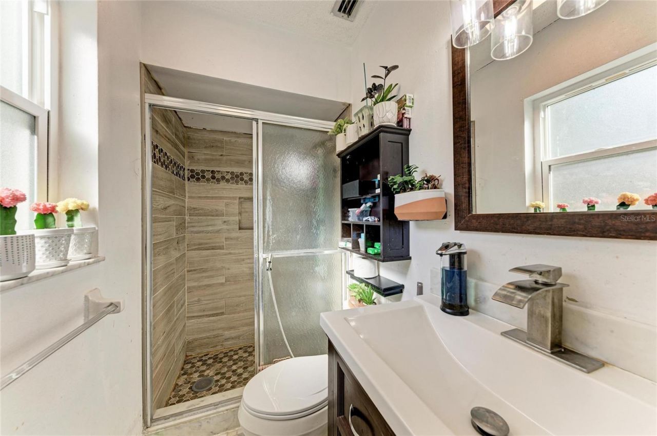 2821 Yorktown Street , Sarasota, FL 34231 Photo