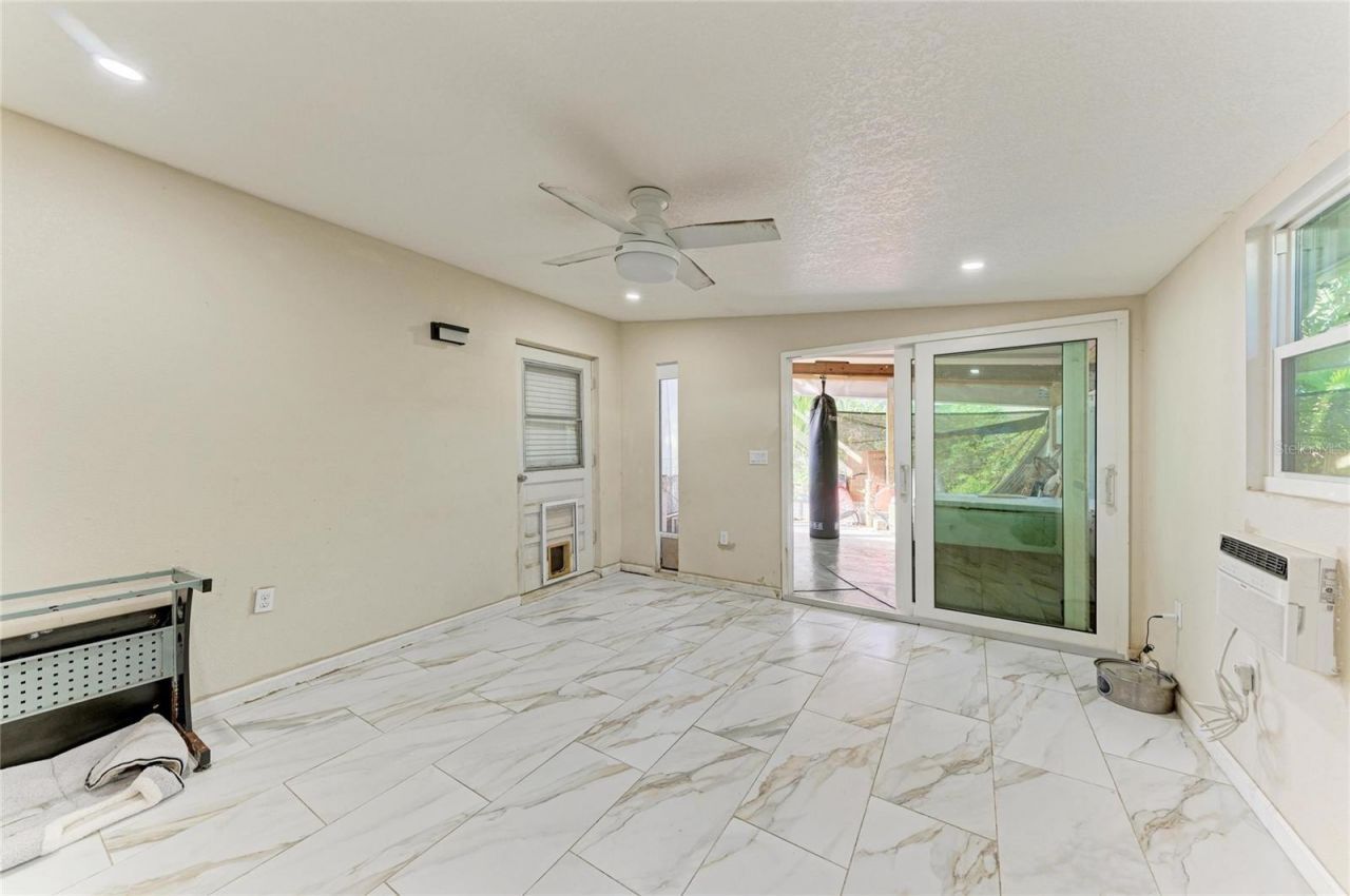 2821 Yorktown Street , Sarasota, FL 34231 Photo