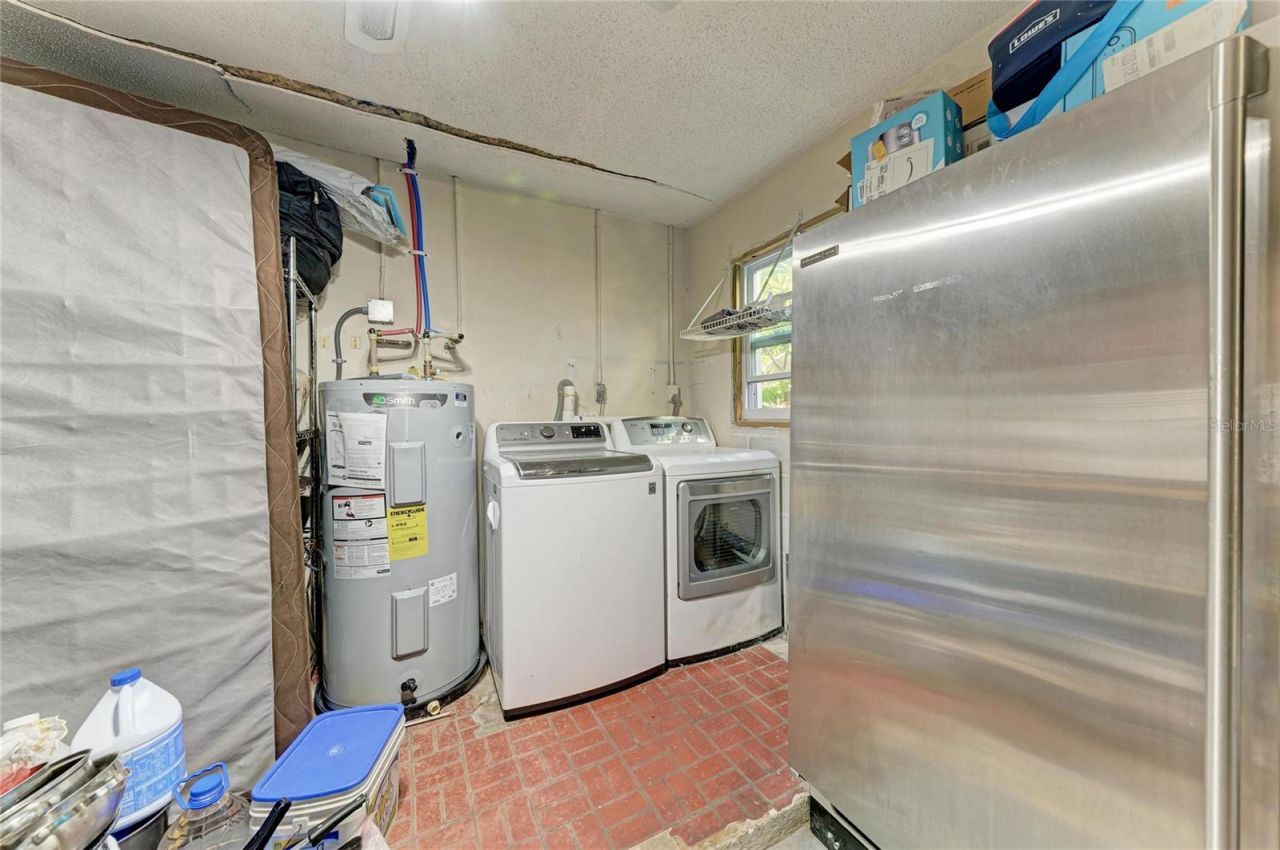 2821 Yorktown Street , Sarasota, FL 34231 Photo
