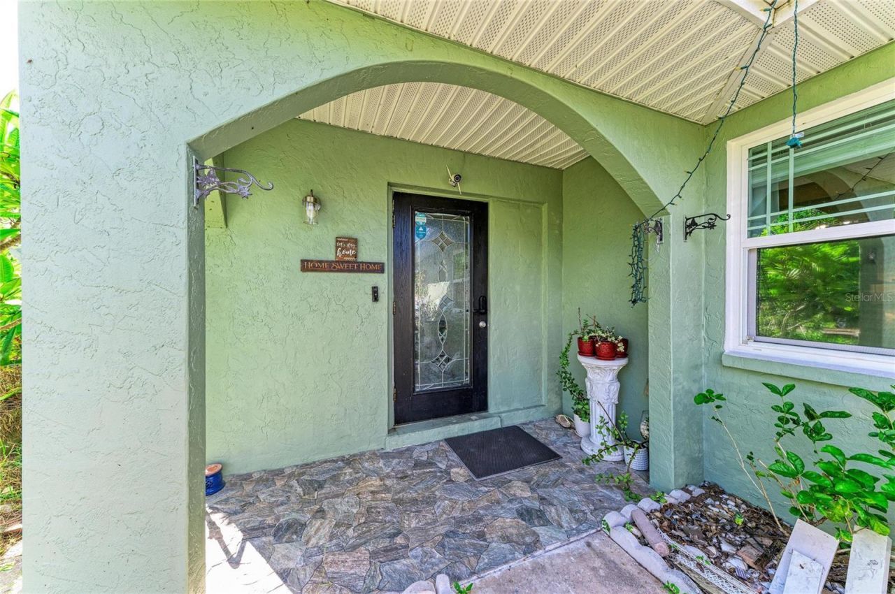 2821 Yorktown Street , Sarasota, FL 34231 Photo