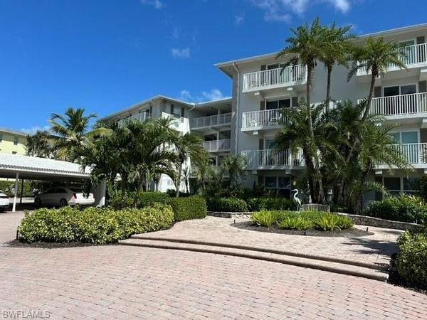 2800 Gulf Shore BLVD N, Unit 107, NAPLES, FL 34103