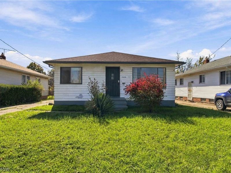 16006 Seville Road, Cleveland, OH 44128 Photo 1