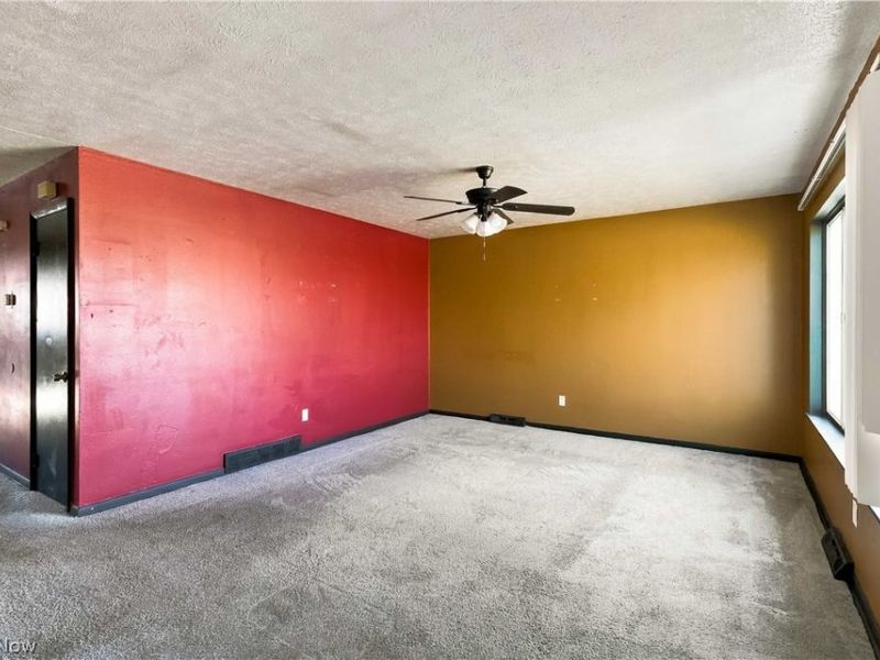 16006 Seville Road, Cleveland, OH 44128 Photo 10