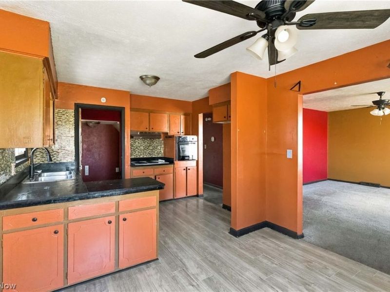 16006 Seville Road, Cleveland, OH 44128 Photo 13