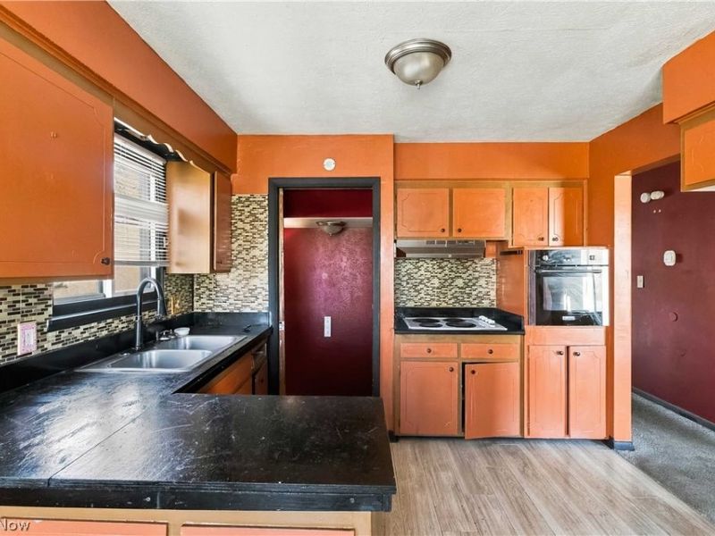16006 Seville Road, Cleveland, OH 44128 Photo 15