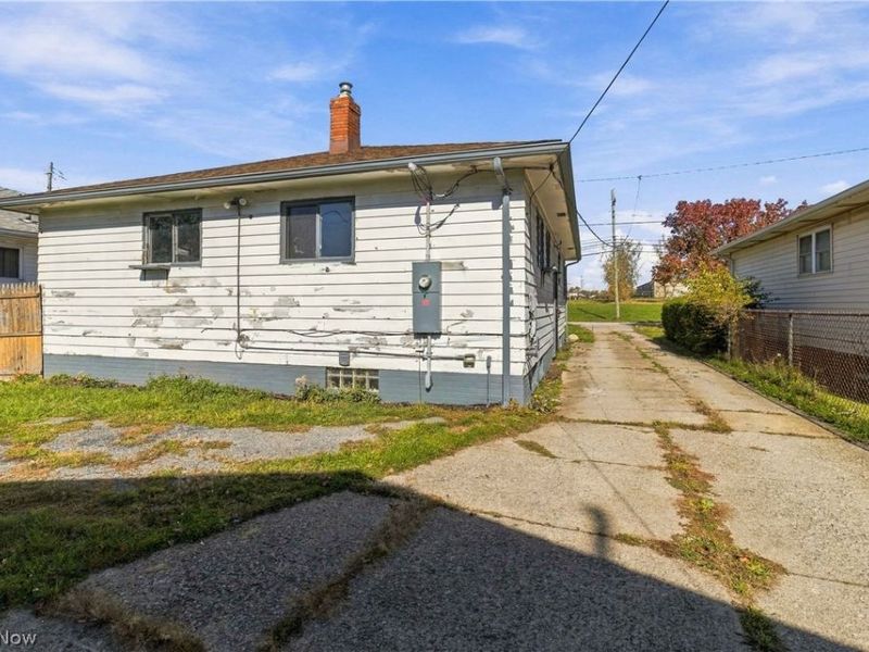 16006 Seville Road, Cleveland, OH 44128 Photo 39