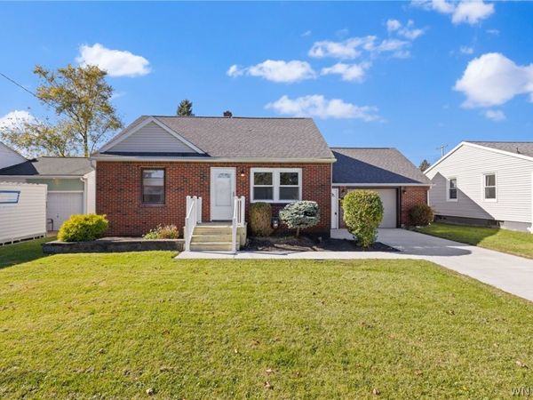 16 Singer Drive , Buffalo, NY 14224