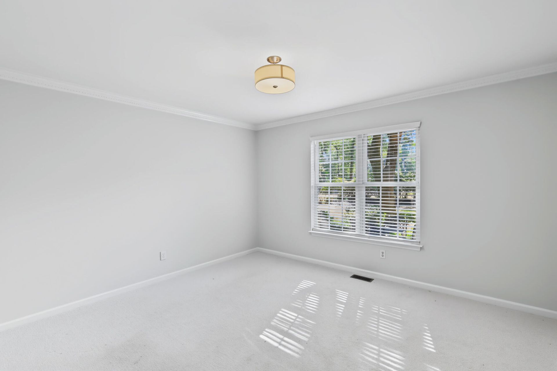 6014 Chisolm Road Photo 20