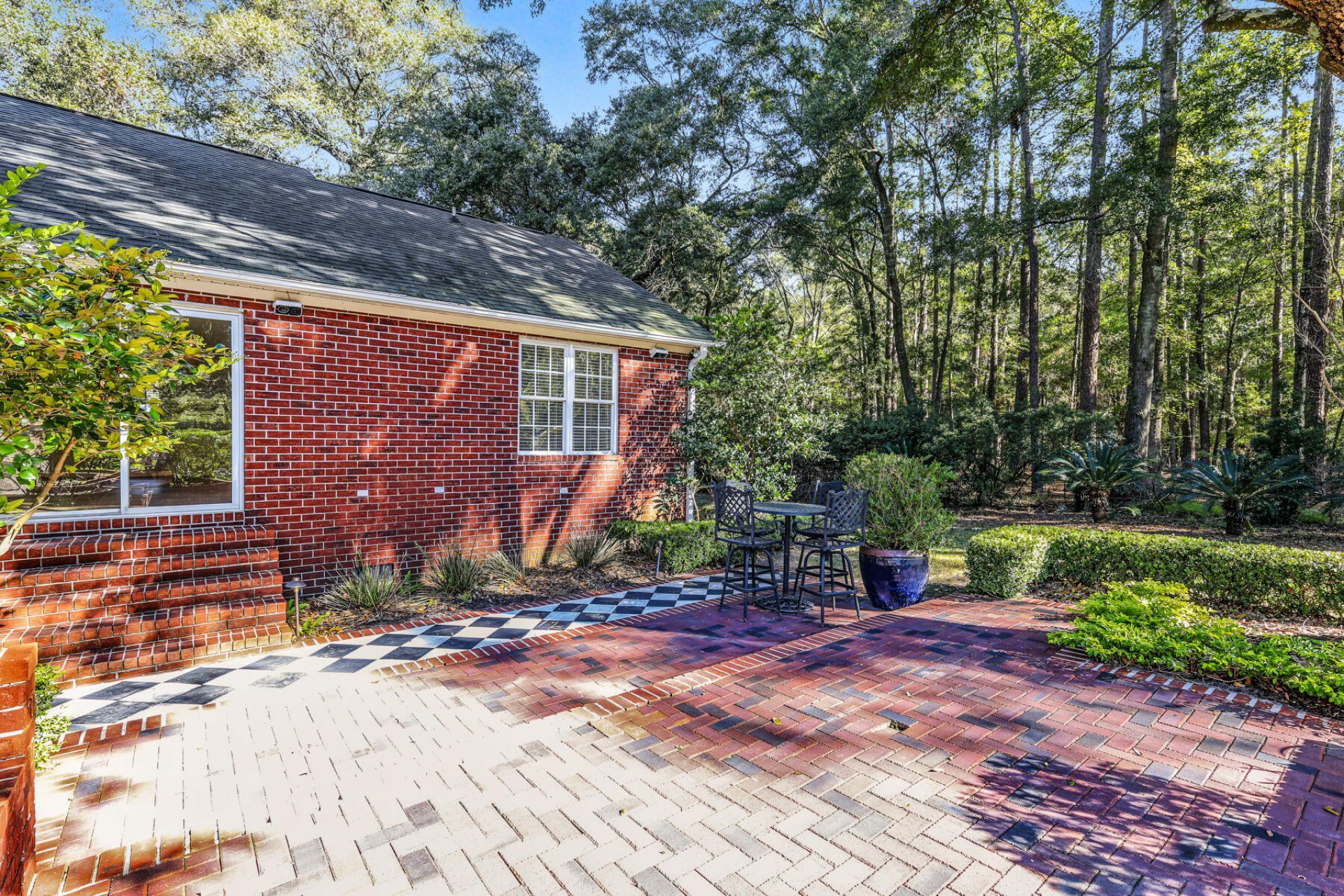 6014 Chisolm Road Photo 5