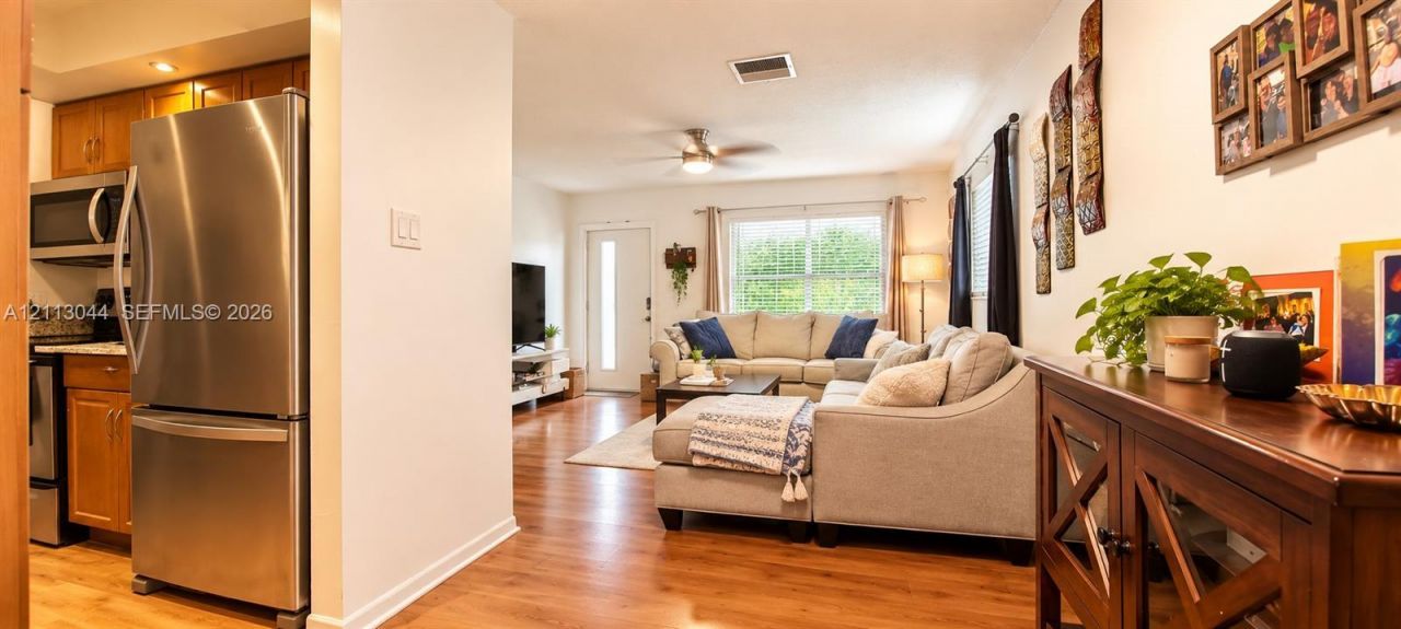6735 NW 62nd St , Tamarac, FL 33321 Photo