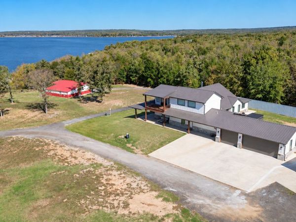 317 Dixie Point, Eufaula, OK 74432