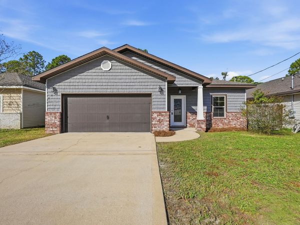 2239 Tom Street, Navarre, FL 32566