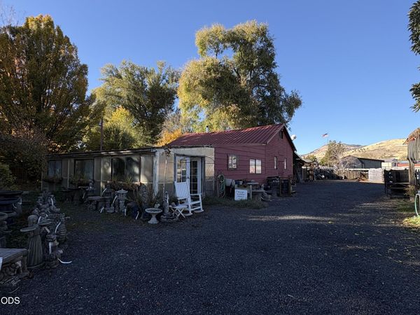 4301 Highway 39, Klamath Falls, OR 97603