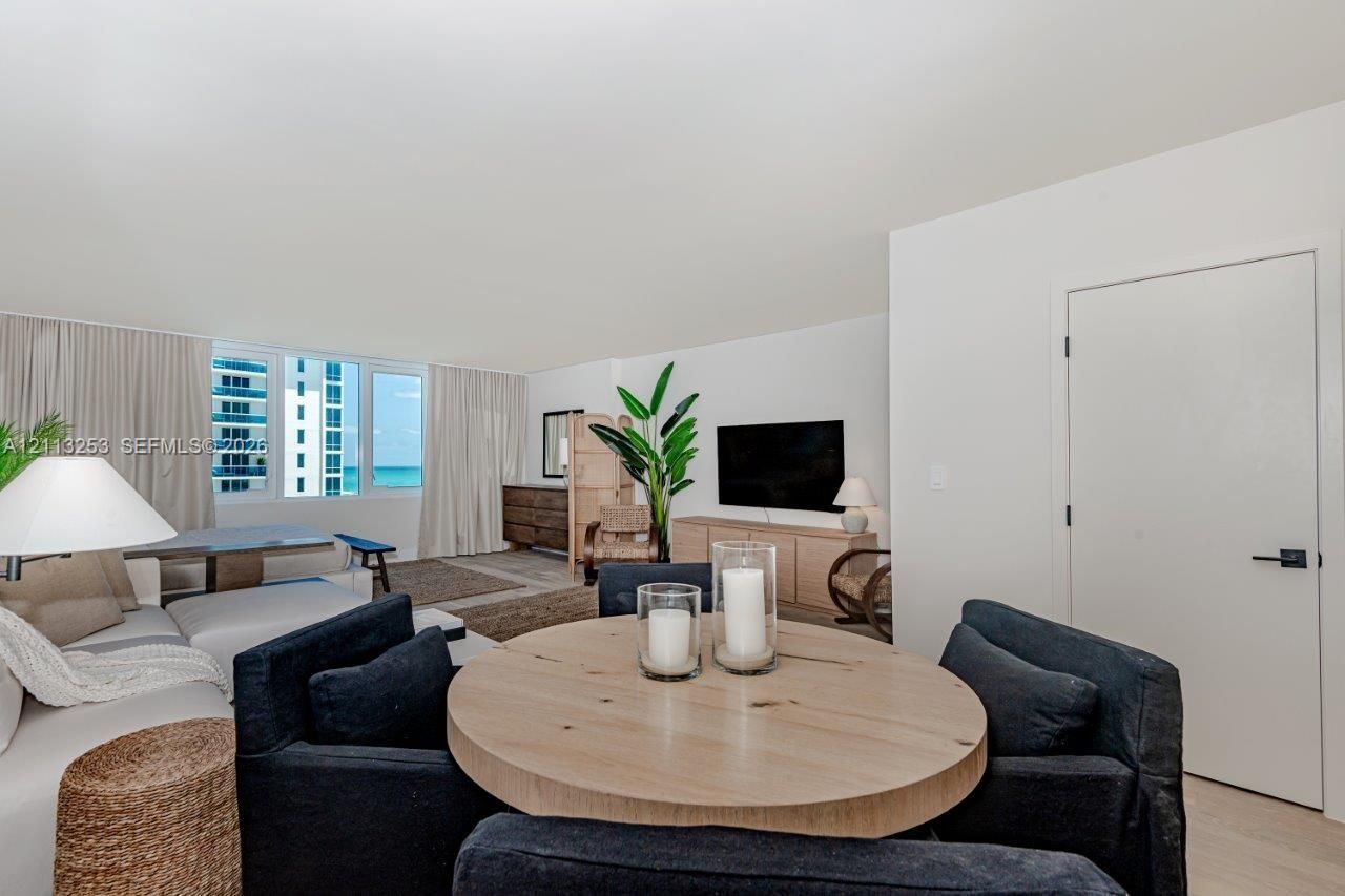 2301 Collins Ave , Unit 914, Miami Beach, FL 33139 Photo