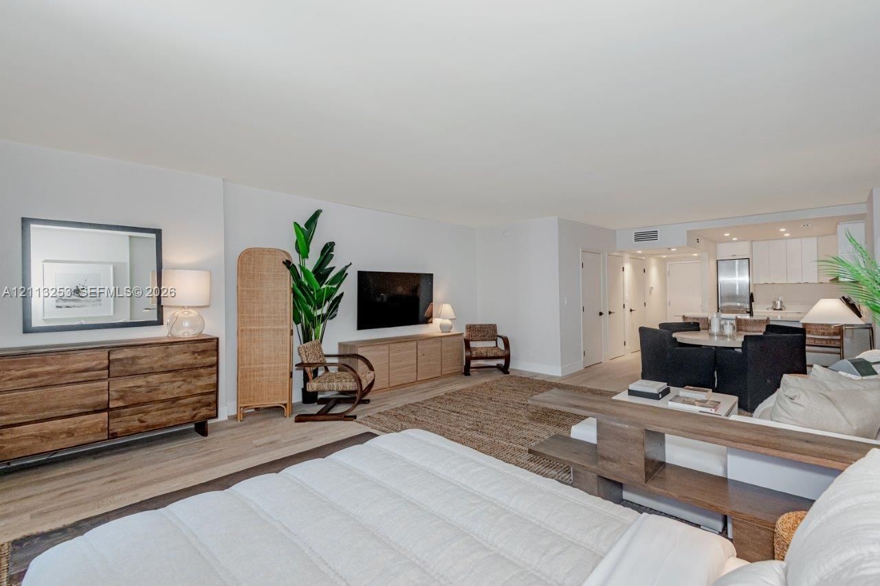 2301 Collins Ave , Unit 914, Miami Beach, FL 33139 Photo