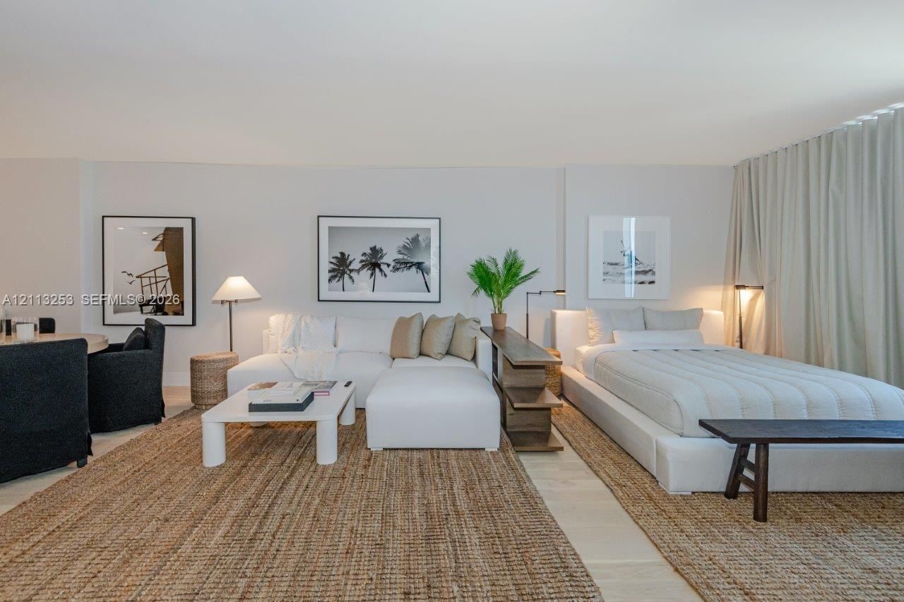 2301 Collins Ave , Unit 914, Miami Beach, FL 33139 Photo