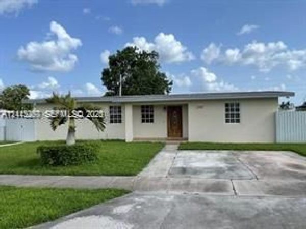 11450 SW 42nd Ter , Unit studio, Miami, FL 33165