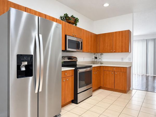 2725 NE 8TH Avenue, Unit 112, Wilton Manors, FL 33334