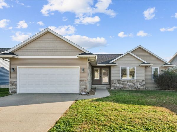 1409 Scarlet Sage Drive SW, Cedar Rapids, IA 52404