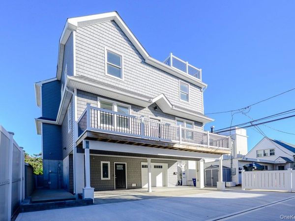 12 Arizona Avenue , Long Beach, NY 11561