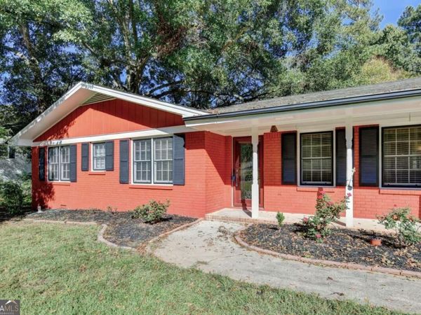 2995 Riviera Drive NW, Conyers, GA 30012