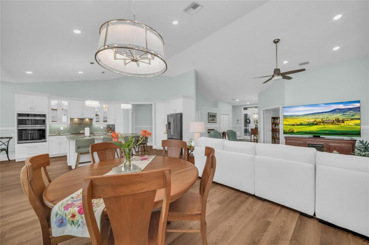 8722 54th Avenue E, Bradenton, FL 34211 Photo
