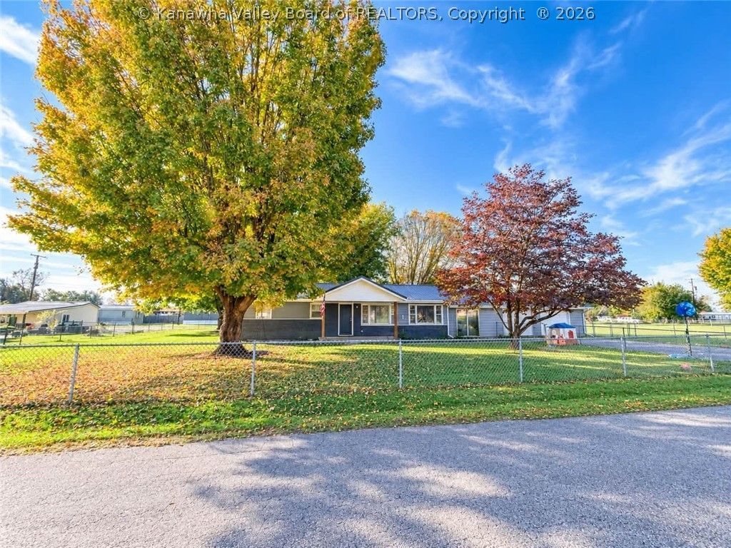 251 Milton Drive, Point Pleasant, WV 25550 Main Photo