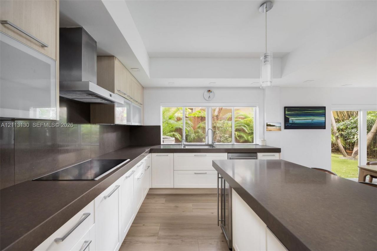 3039 Orange St , Unit B, Coconut Grove, FL 33133 Photo
