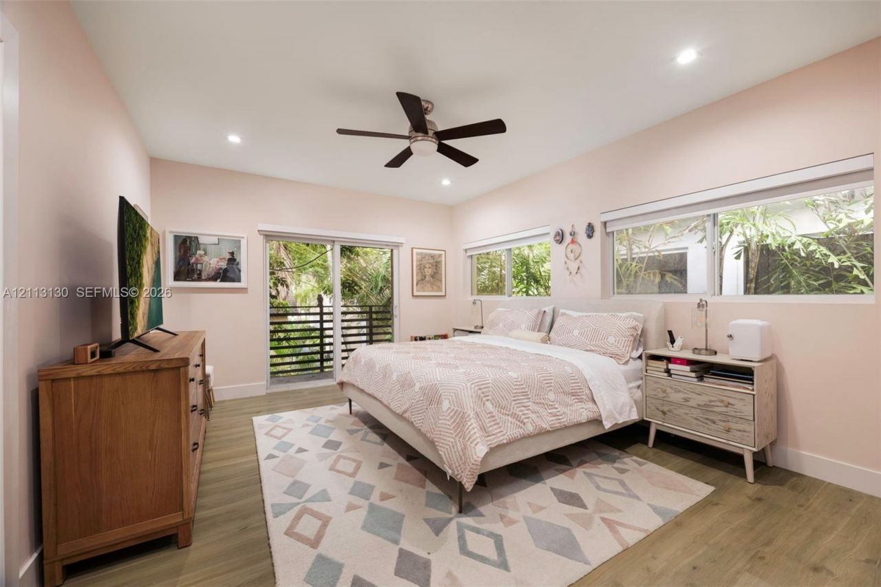 3039 Orange St , Unit B, Coconut Grove, FL 33133 Photo