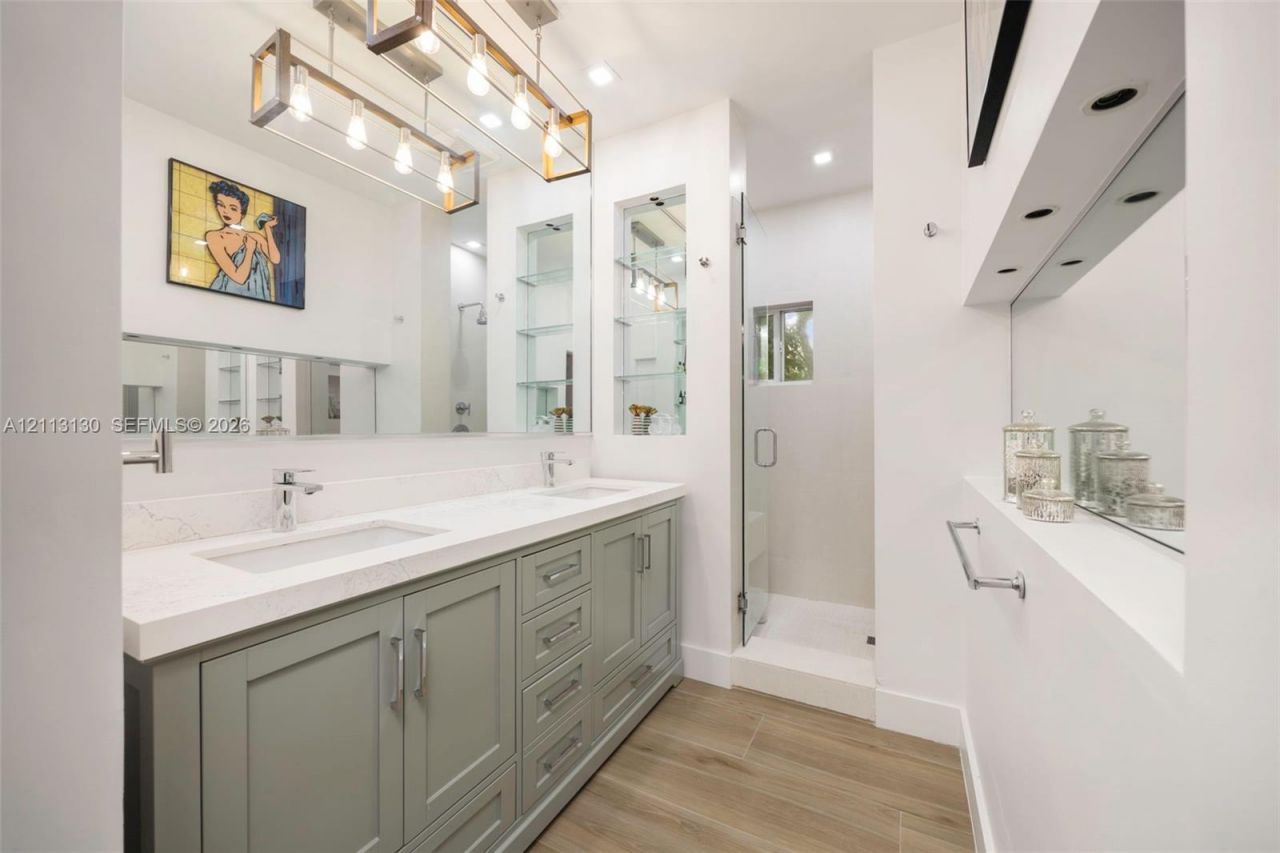 3039 Orange St , Unit B, Coconut Grove, FL 33133 Photo