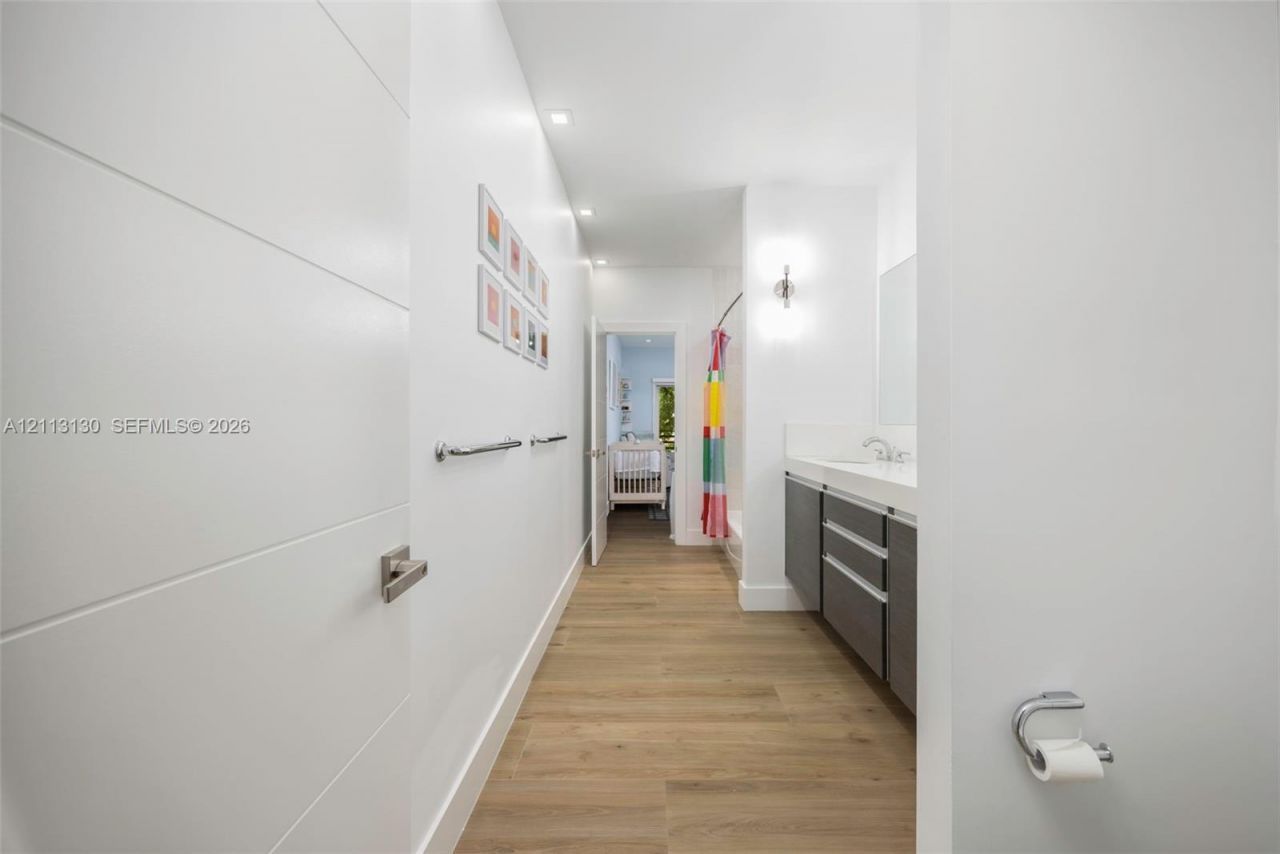 3039 Orange St , Unit B, Coconut Grove, FL 33133 Photo