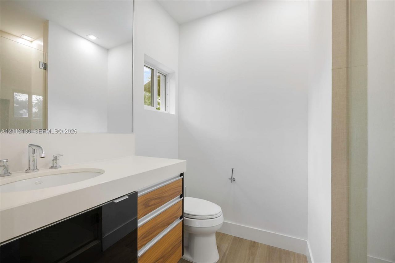 3039 Orange St , Unit B, Coconut Grove, FL 33133 Photo