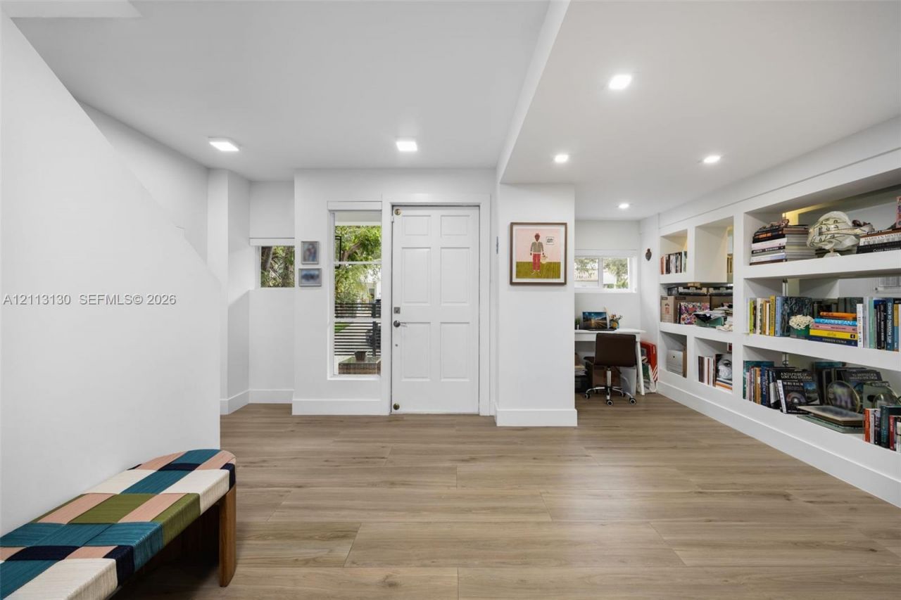 3039 Orange St , Unit B, Coconut Grove, FL 33133 Photo