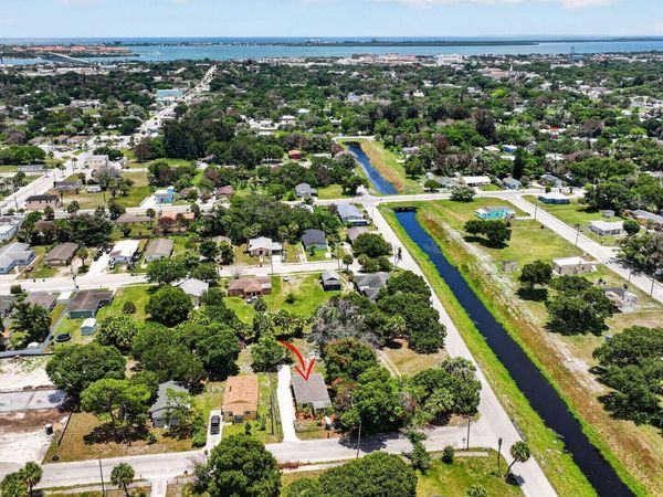426 N 19TH Street, Fort Pierce, FL 34950