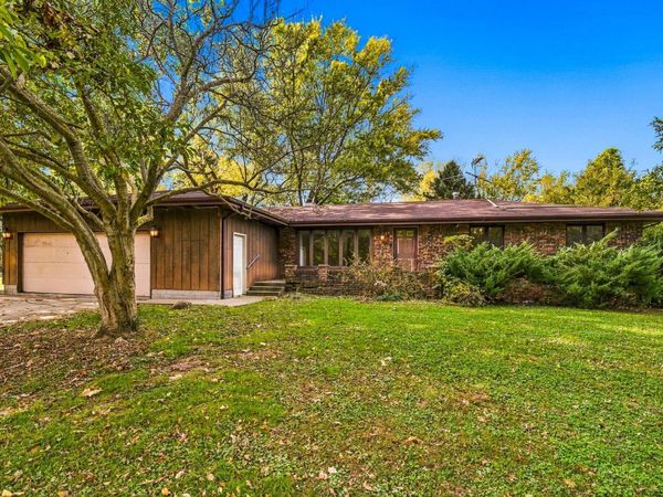 1764 Elgin Street , Chesterton, IN 46304