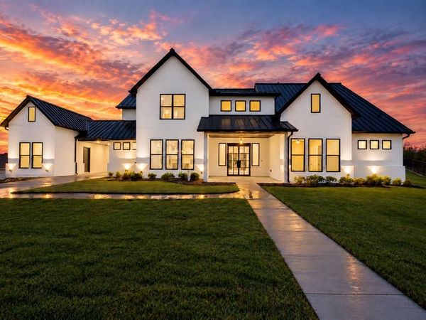 1111 Periwinkle Court, Grand Prairie, TX 75104
