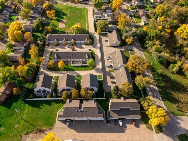 51 Center Street , West Fargo, ND 58078