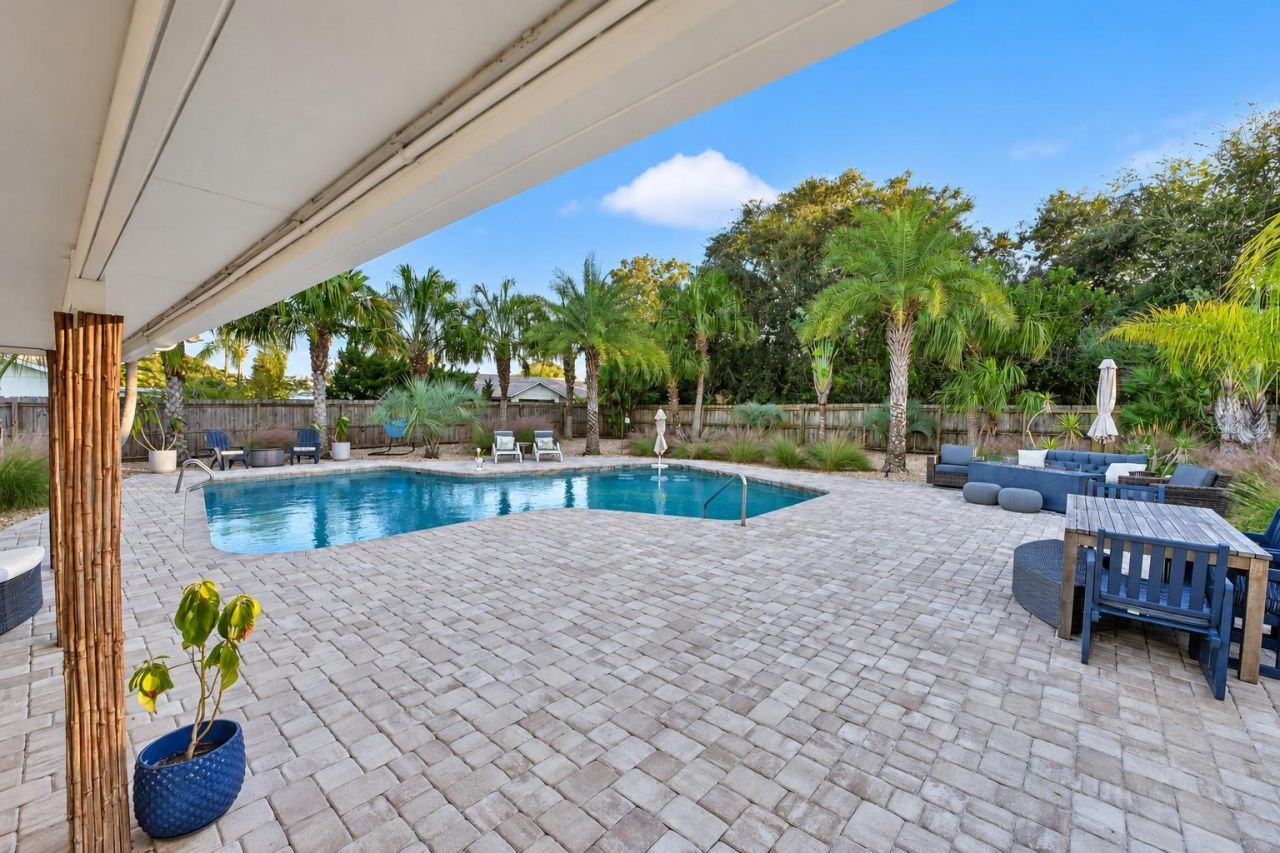 110 Cunningham Dr , New Smyrna Beach, FL 32168 Photo