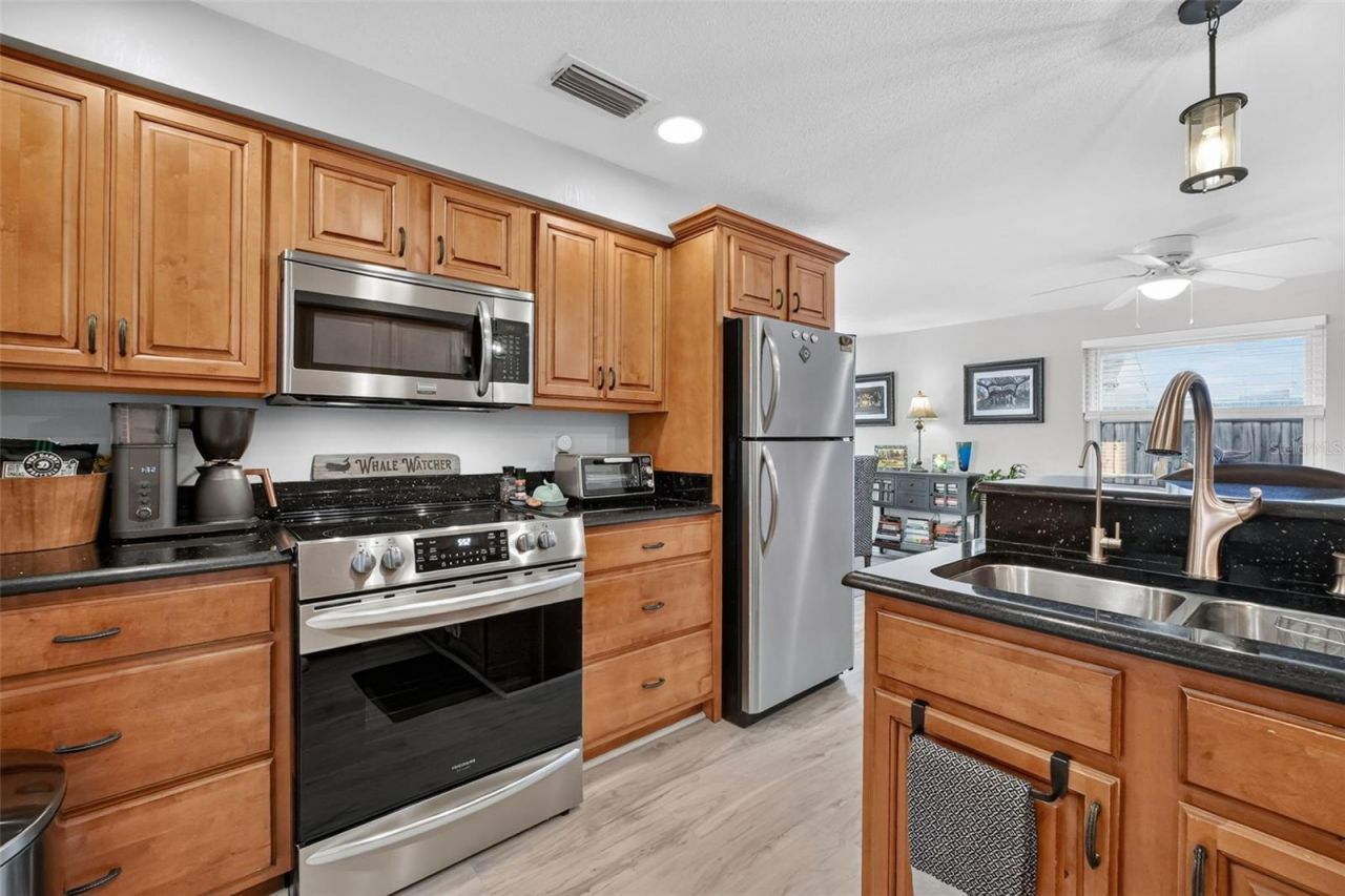 110 Cunningham Dr , New Smyrna Beach, FL 32168 Photo