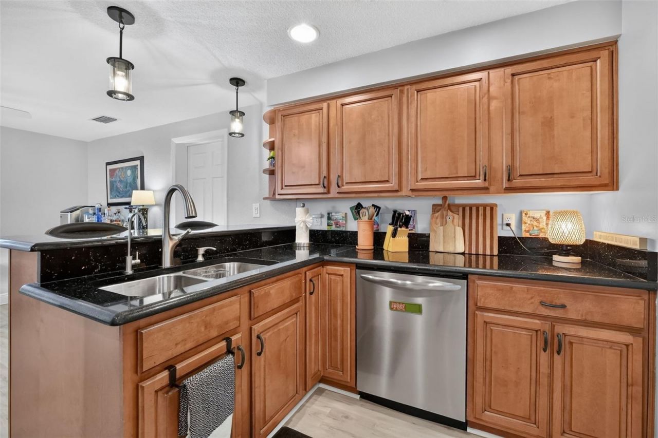 110 Cunningham Dr , New Smyrna Beach, FL 32168 Photo