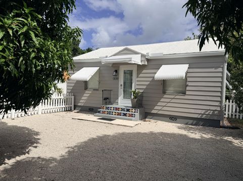 Main Photo