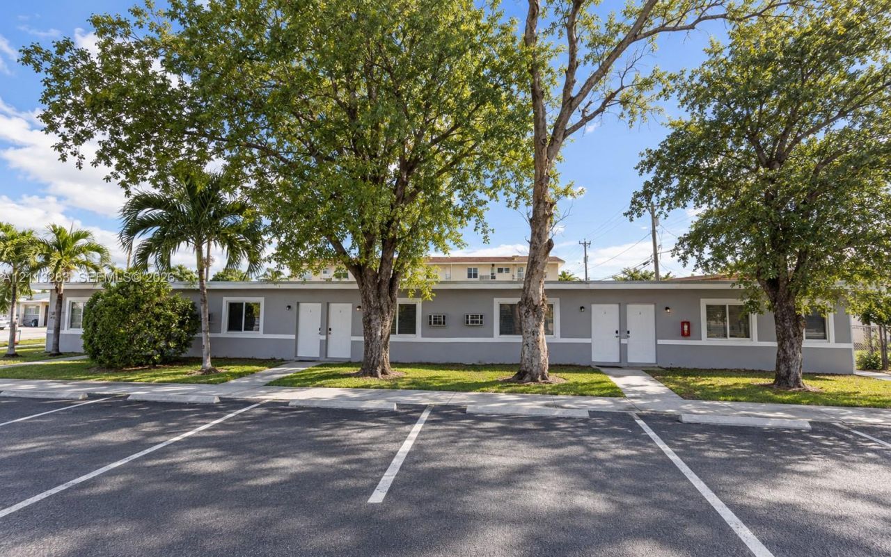 767 W 2nd Ave #1-12, Hialeah, FL 33010 Photo