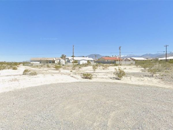 2040 Nemana Lane , Pahrump, NV 89048