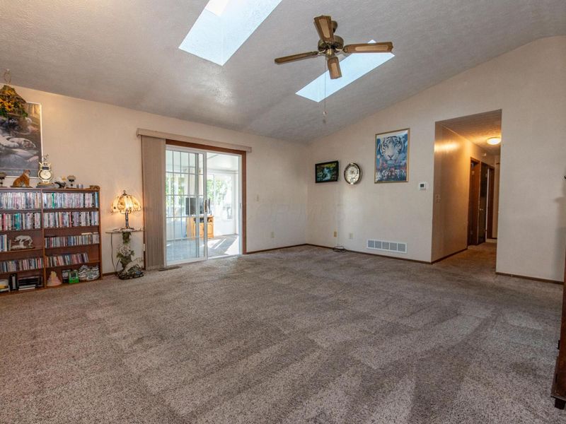 360 Trailblazer Lane , Reynoldsburg, OH 43068 Photo 8