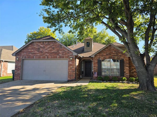 5225 S Bahama Avenue , Sand Springs, OK 74063