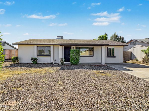 2315 E KATHLEEN Road, Phoenix, AZ 85022