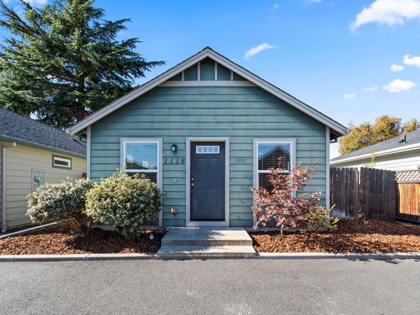 1118 Peachwood Court, Medford, OR 97501